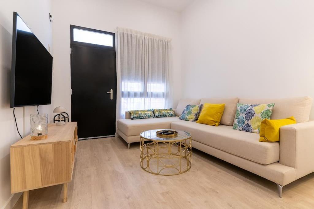 Apartamento Nuevo En El Centro De Elche Exterior photo